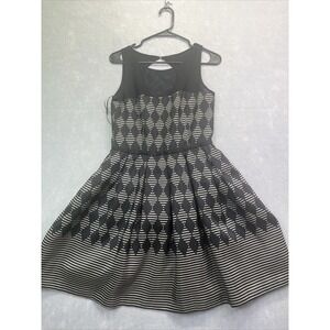 Just Taylor Fit Flare Dress Womens Size 8 Black Beige Feminine Shear 60's